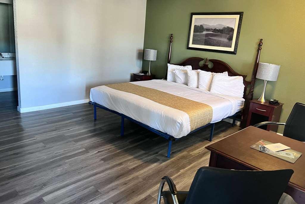 Travelodge By Wyndham Redding Ca חדר תמונה