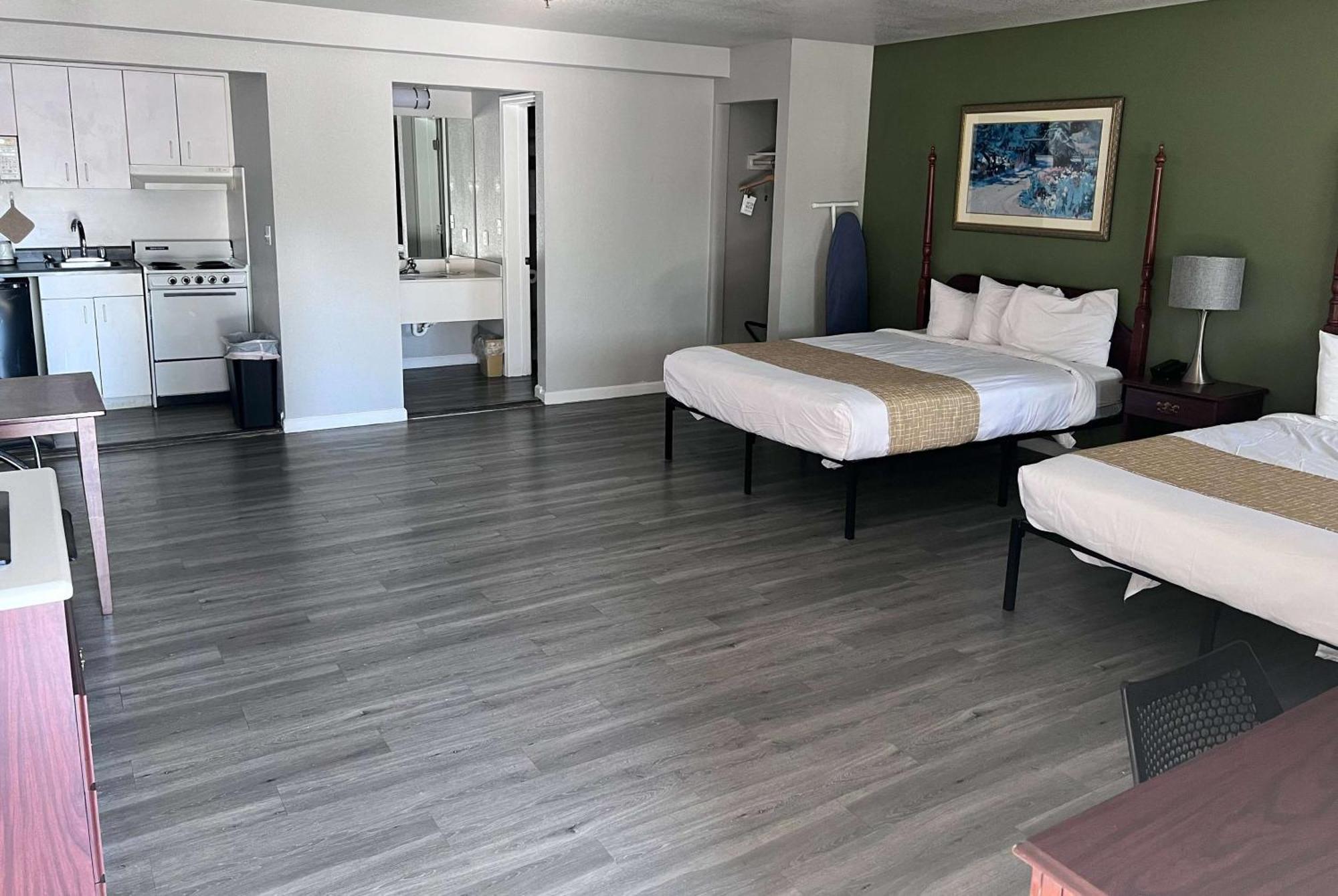 Travelodge By Wyndham Redding Ca מראה חיצוני תמונה