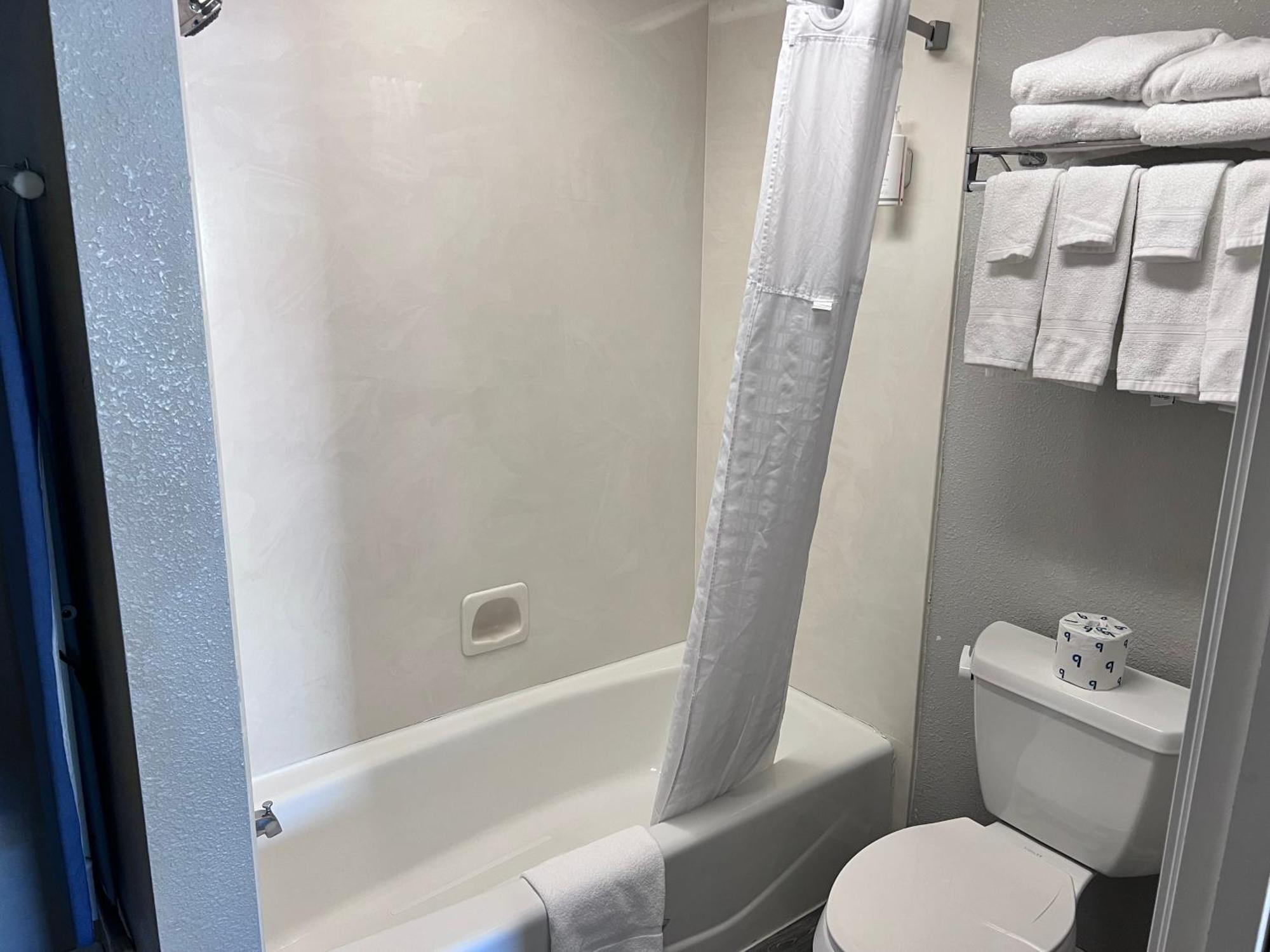 Travelodge By Wyndham Redding Ca מראה חיצוני תמונה