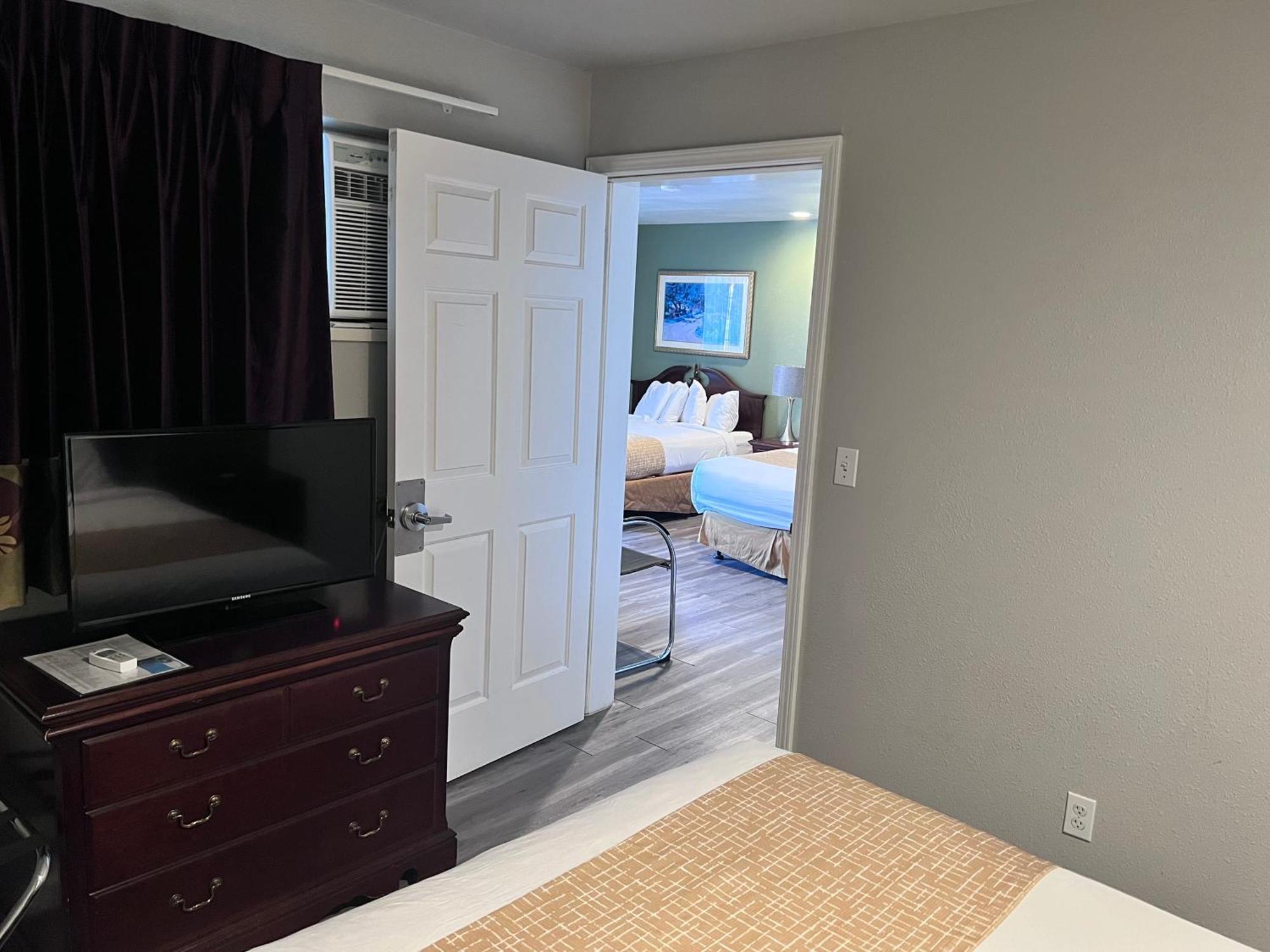 Travelodge By Wyndham Redding Ca מראה חיצוני תמונה
