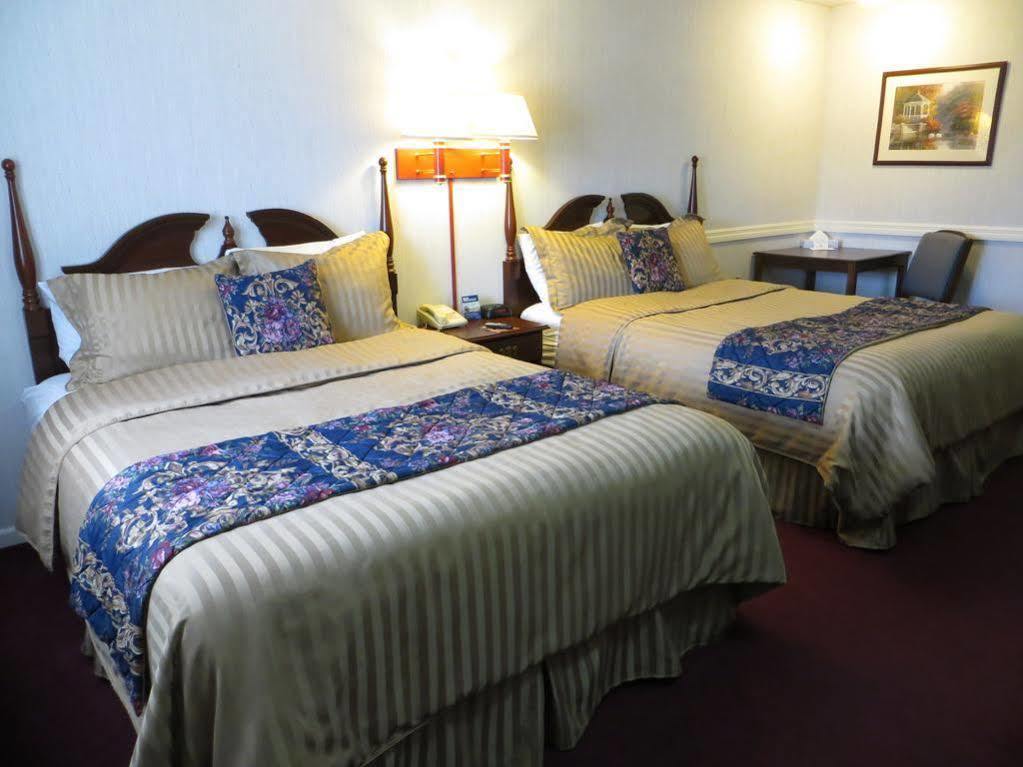 Travelodge By Wyndham Redding Ca מראה חיצוני תמונה
